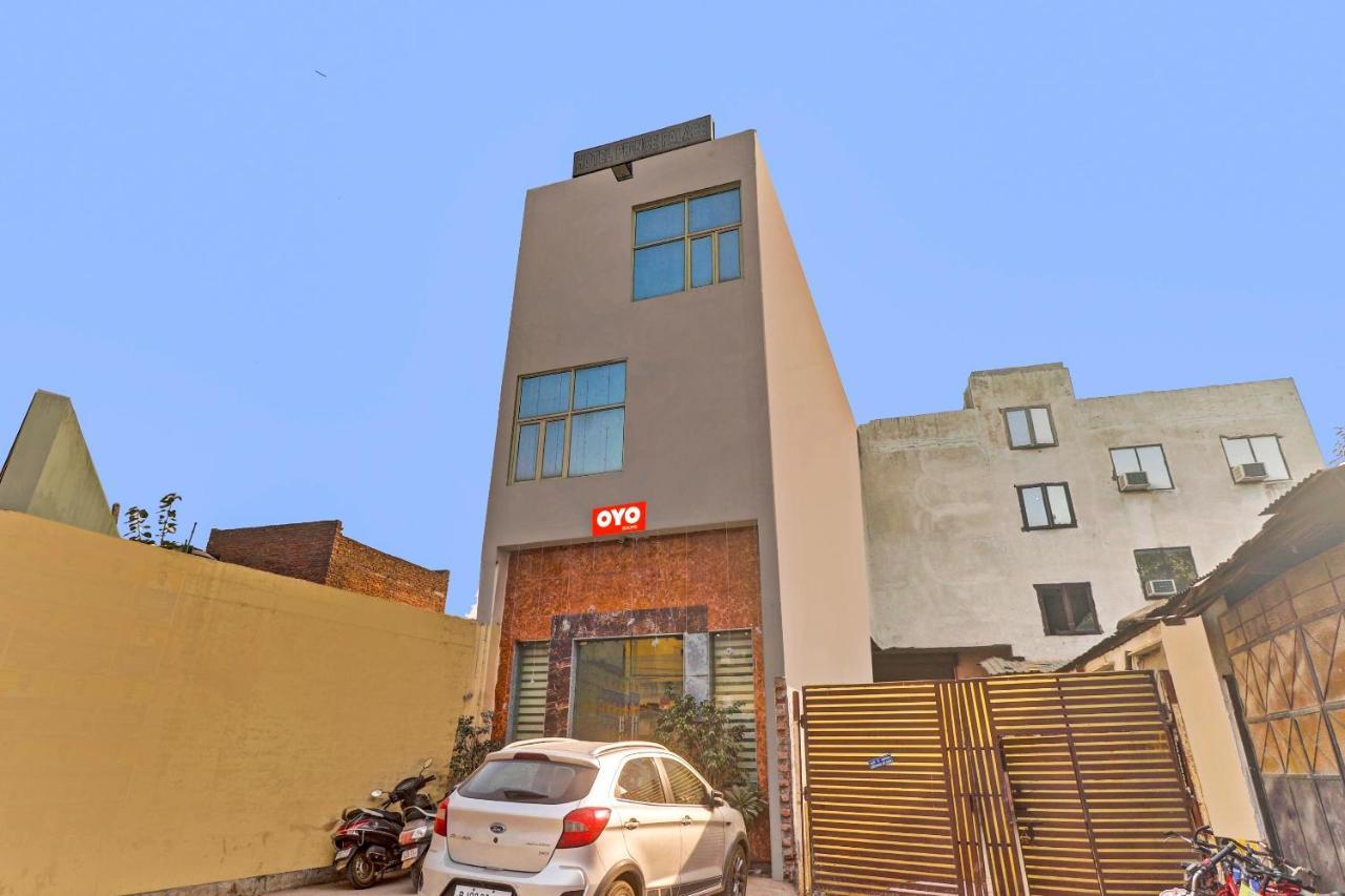 Hotel O Prince Home Stay Near Ambience Mall 新德里 外观 照片