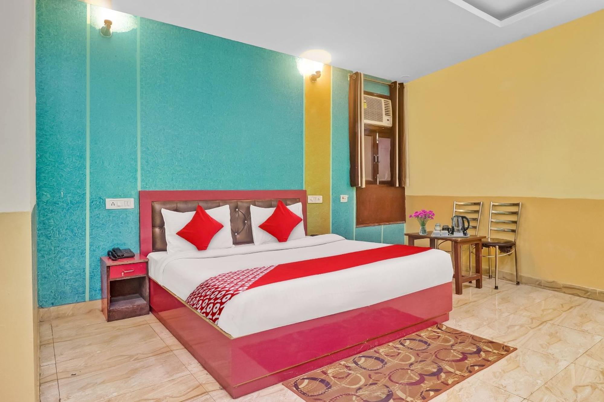 Hotel O Prince Home Stay Near Ambience Mall 新德里 外观 照片